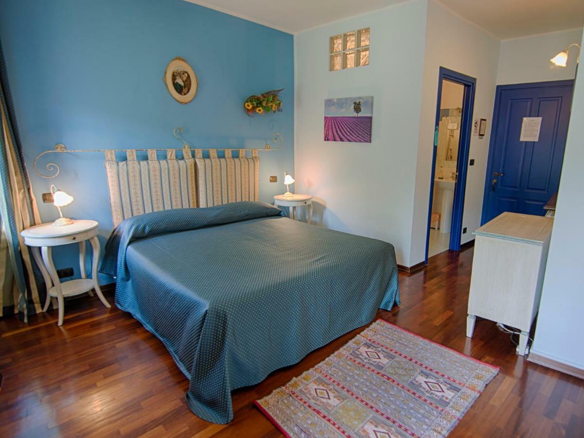 B&B Il Sole Delle Rive Sinio Zewnętrze zdjęcie